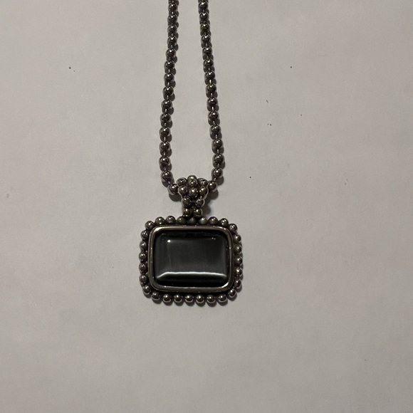Square cats eye glass necklace - Picture 2 of 5